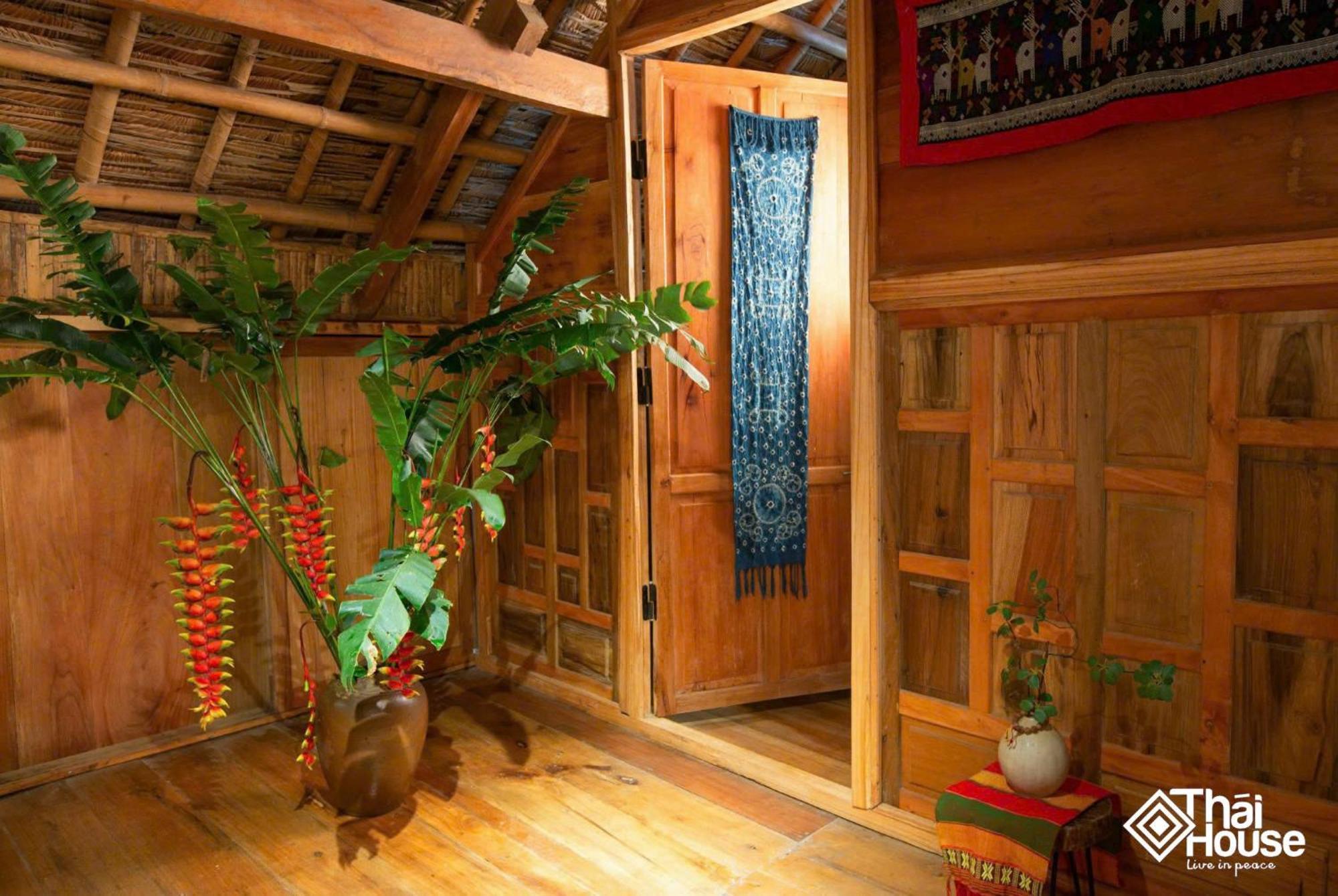 Thai House Pu Luong - Century Old Stilt House With Terrace Views Huong Ba Thuoc Exterior foto