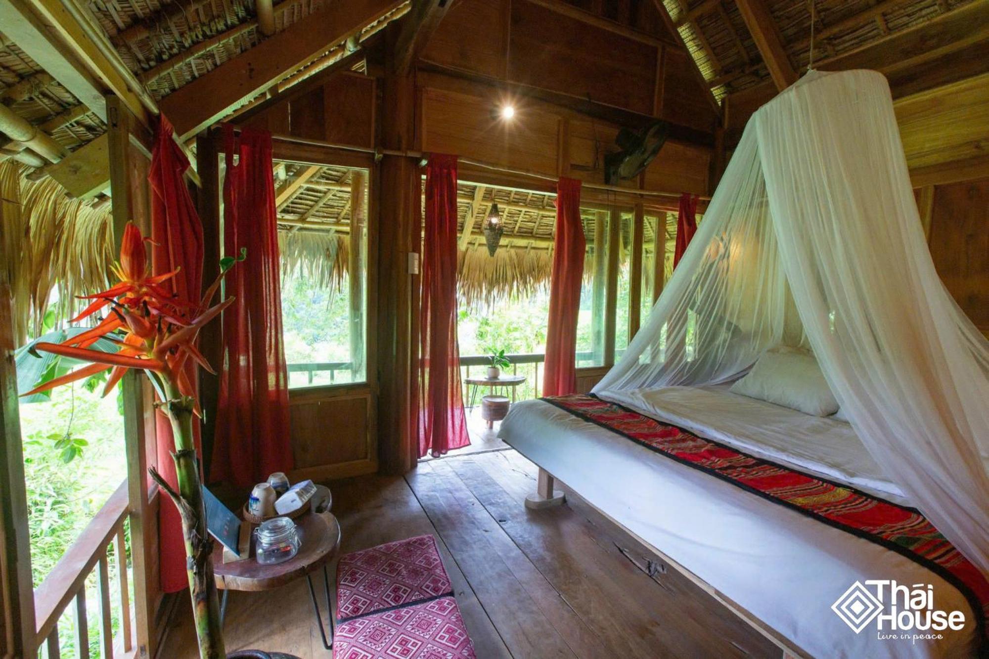 Thai House Pu Luong - Century Old Stilt House With Terrace Views Huong Ba Thuoc Exterior foto